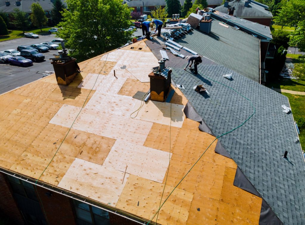 Roof repair in Barrie