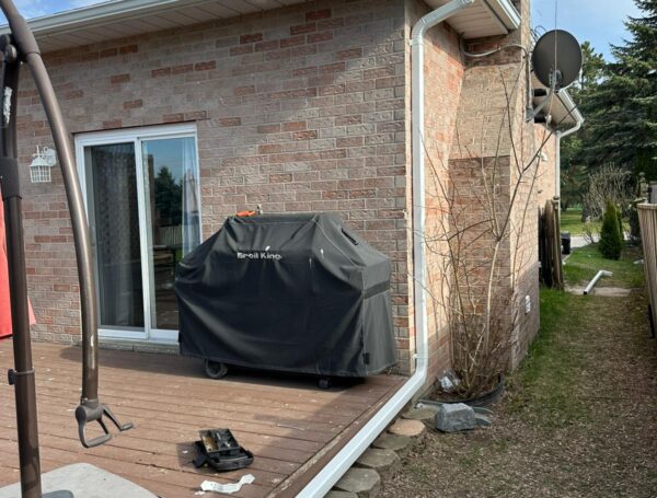 Eavestrough installation by soffit and fascia contractor on residential home